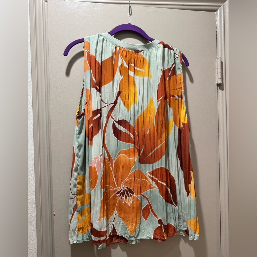 DR2 Mint Floral Sleeveless V-Neck Blouse with Orange Flowers - Picture 3 of 6